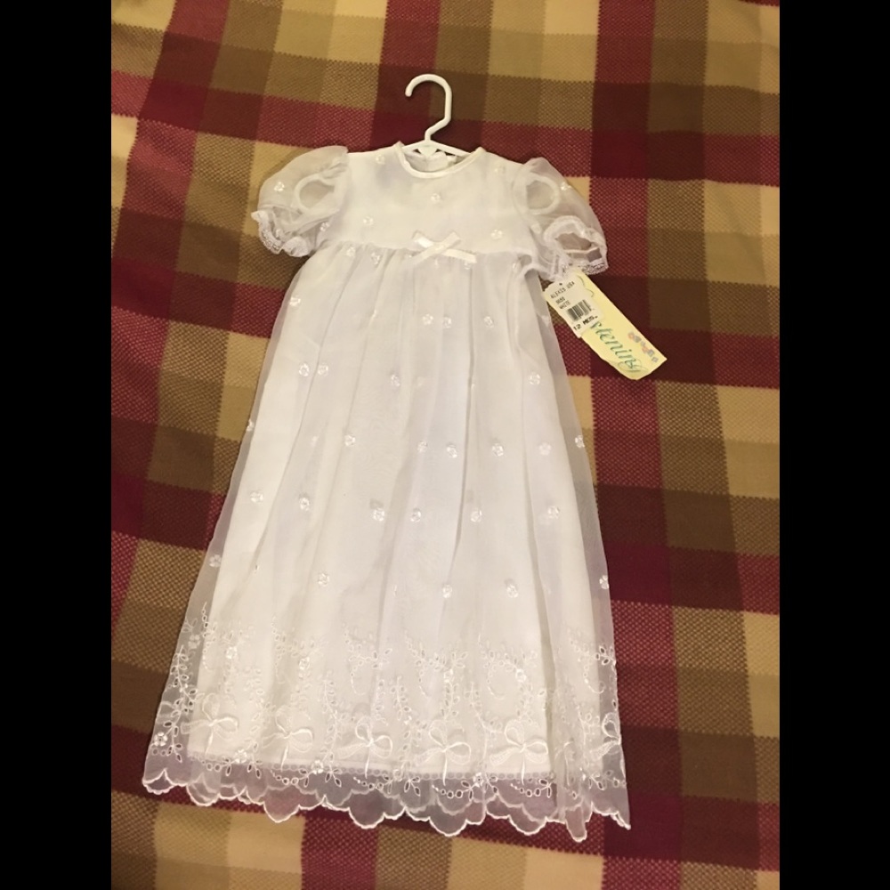New....Christening dress..for angels w\bonnet 💕❤️